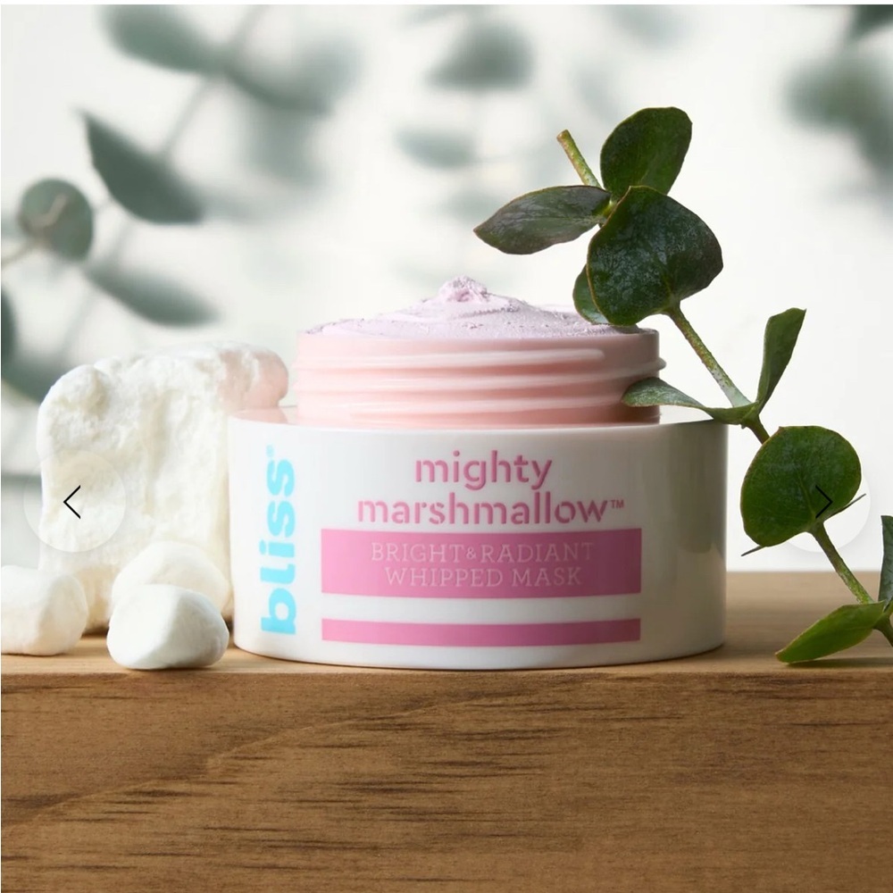 Bliss Mighty Marshmallow Bright & Radiant Mask - Pink and White - Picture 2 of 7